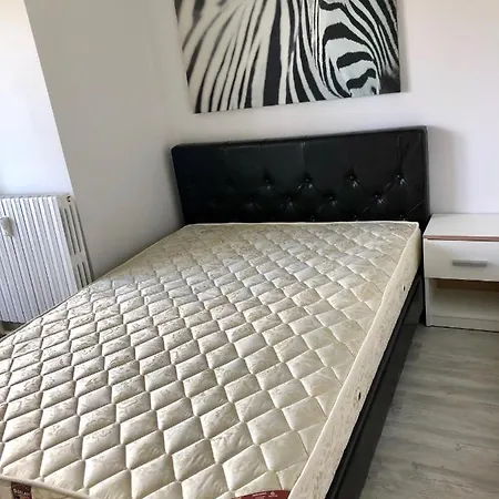 Dominic Studio Apartment *