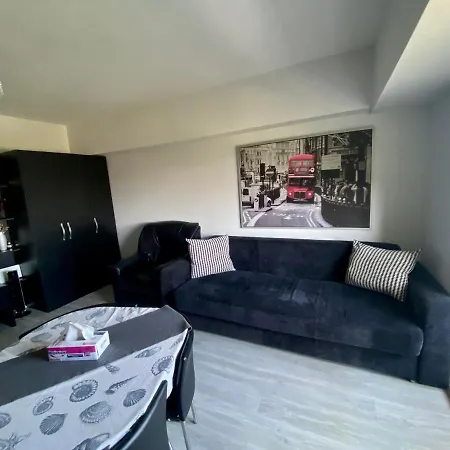 Dominic Studio Apartment Bucharest